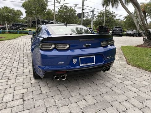 Used 2019 Chevrolet Camaro SS RWD image 34