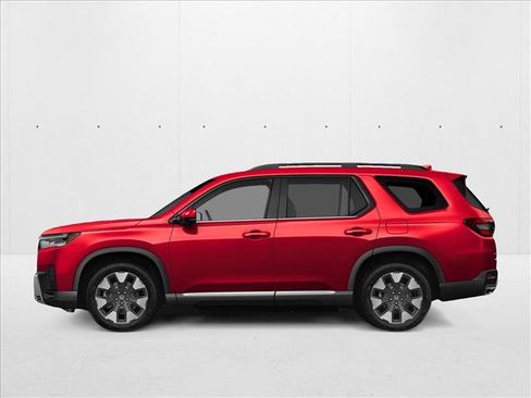 New 2026 Honda Pilot Touring image 2