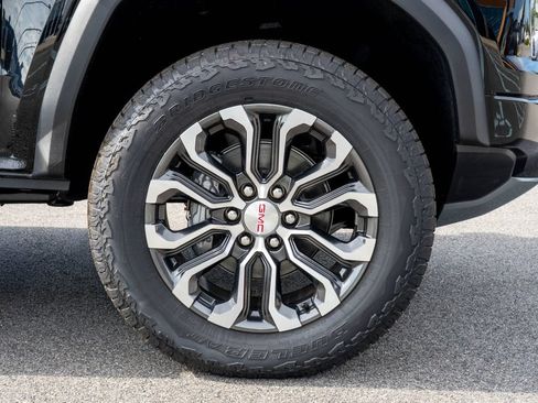 New 2026 GMC Canyon Denali AWD/4WD image 37