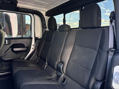 Used 2020 Jeep Gladiator Sport w/ Quick Order Package 24S image 22