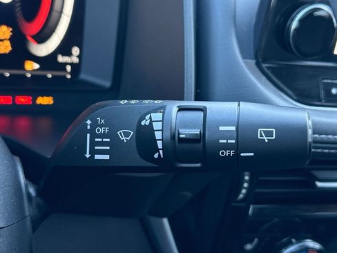 Used 2021 Nissan Rogue Platinum image 30