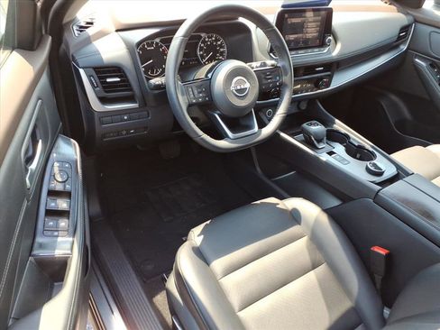 Used 2023 Nissan Rogue SV w/ SV Premium B Package AWD/4WD image 9