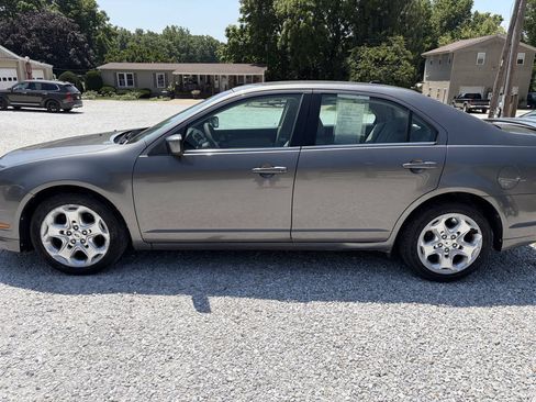 Used 2011 Ford Fusion SE FWD image 8