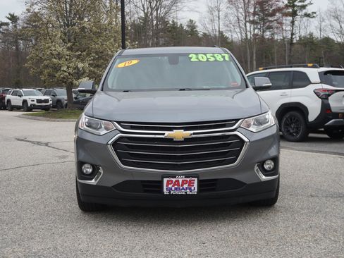 Used 2019 Chevrolet Traverse LT w/ LT Premium Package AWD/4WD image 2