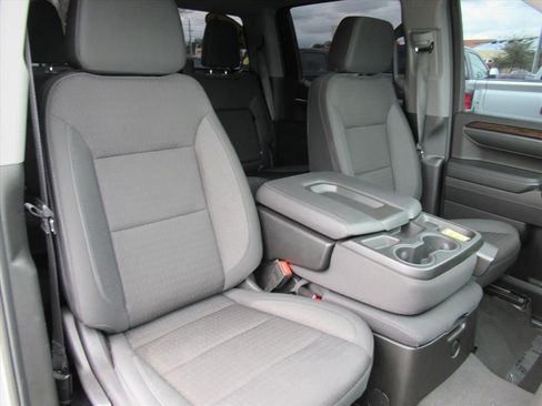 Certified 2024 GMC Sierra 1500 Elevation image 10