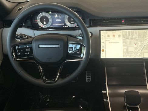 New 2026 Land Rover Range Rover Evoque Hoxton AWD/4WD image 12