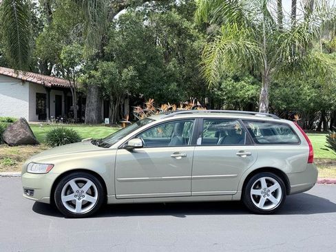 Used 2008 Volvo V50 2.4i FWD image 2
