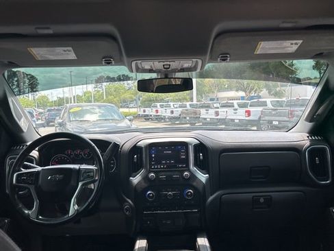 Used 2019 Chevrolet Silverado 1500 LT Trail Boss AWD/4WD image 18