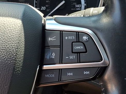 Certified 2021 Toyota Highlander Limited AWD/4WD image 25
