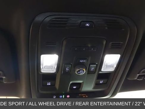 Used 2023 Cadillac Escalade Sport AWD/4WD image 34