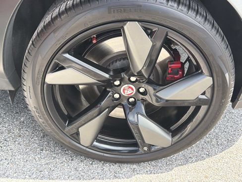 Used 2021 Jaguar F-PACE SVR AWD/4WD image 11