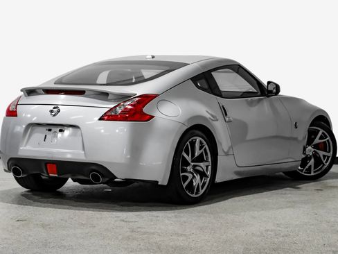 Used 2013 Nissan 370Z Touring w/ Sport Pkg RWD image 6