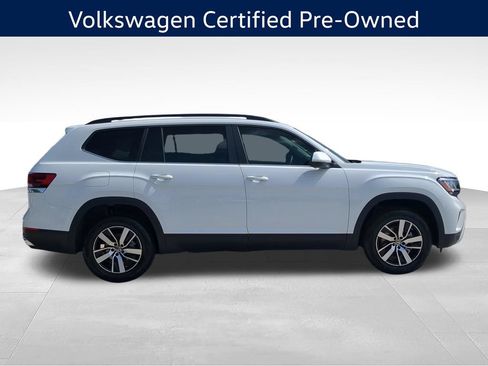 Certified 2023 Volkswagen Atlas SE FWD image 2