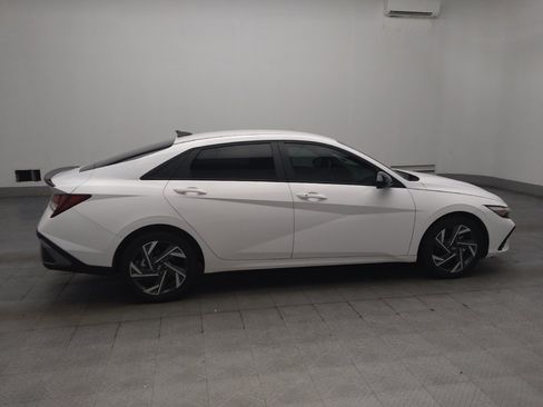 Used 2025 Hyundai Elantra Sport FWD image 10