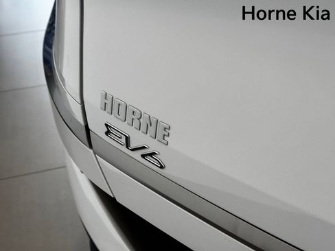 New 2025 Kia EV6 Wind image 20