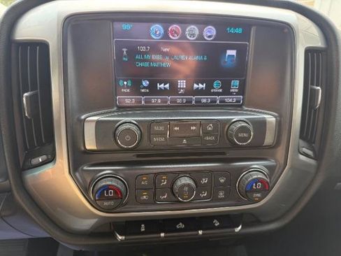 Used 2018 Chevrolet Silverado 1500 LT w/ All Star Edition AWD/4WD image 27