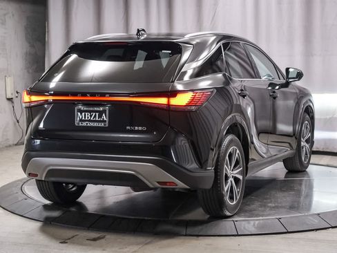Used 2024 Lexus RX 350 Premium w/ Cold Area Package FWD image 4