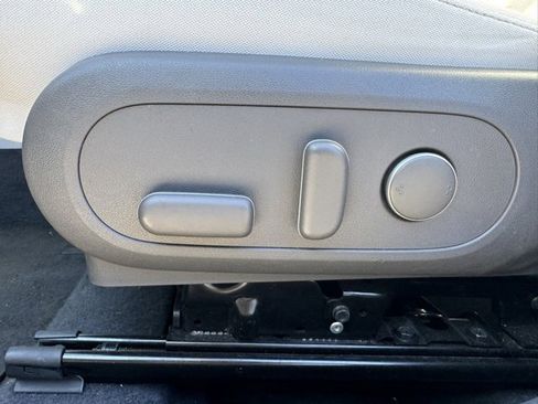 Used 2024 Hyundai Kona SEL image 16