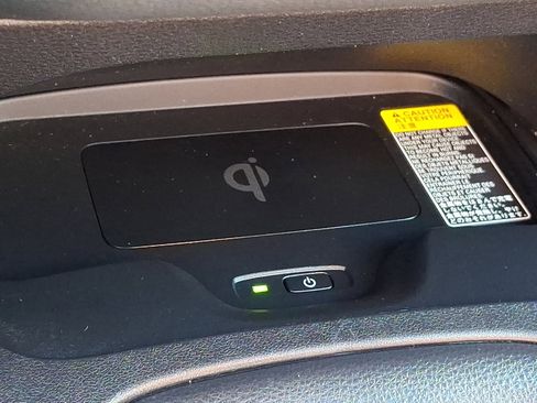 Certified 2025 Toyota Corolla SE w/ SE Premium Package FWD image 25