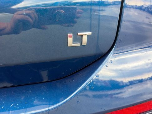 Certified 2023 Chevrolet Equinox LT FWD image 36