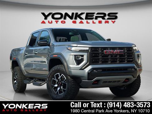Used 2024 GMC Canyon AT4X image 13