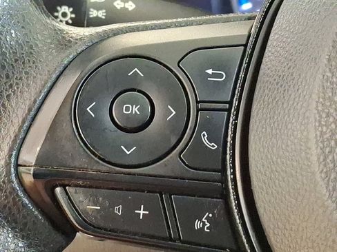 Certified 2022 Toyota RAV4 LE w/ Carpet Mat Package (TMS) image 21