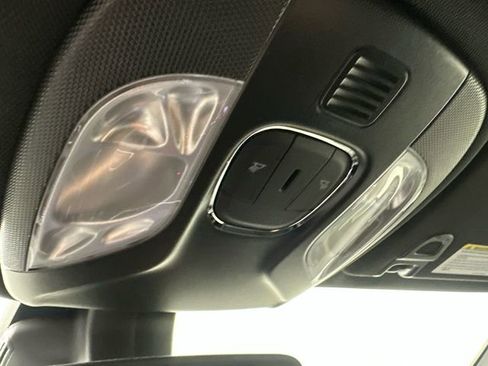 New 2026 Jeep Compass Latitude image 32