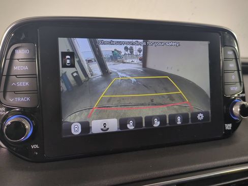 Used 2020 Hyundai Santa Fe Limited AWD/4WD image 26