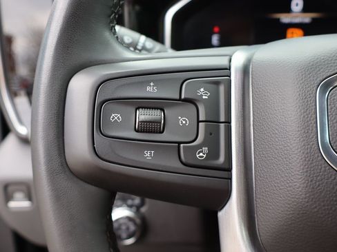 Used 2024 GMC Sierra 1500 Elevation image 13