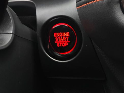 Certified 2025 Honda HR-V Sport image 30