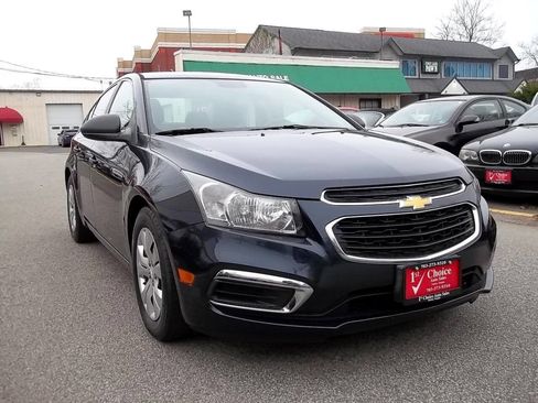 Used 2015 Chevrolet Cruze LS image 5