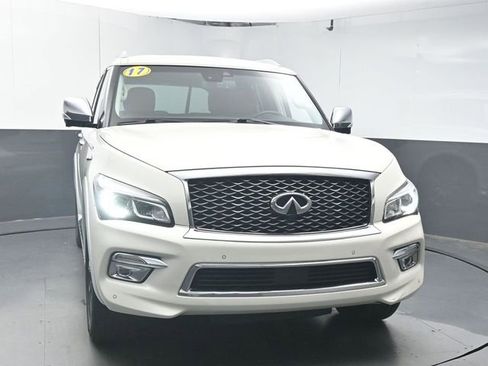 Used 2017 INFINITI QX80 Signature Edition RWD image 3