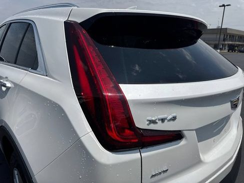 Used 2021 Cadillac XT4 Premium Luxury w/ Cold Weather Package AWD/4WD image 24