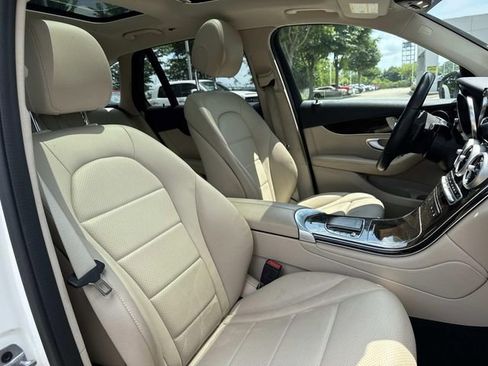Used 2022 Mercedes-Benz GLC 300 image 13