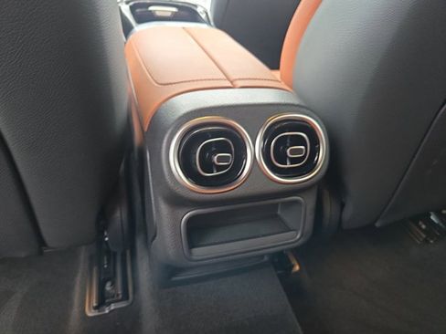 Certified 2026 Mercedes-Benz GLC 300 image 15