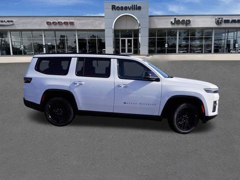 New 2026 Jeep Grand Wagoneer Limited AWD/4WD image 2