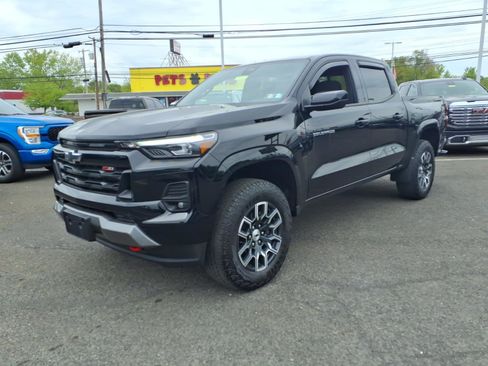 Certified 2023 Chevrolet Colorado Z71 w/ Z71 Convenience Package 2 AWD/4WD image 8