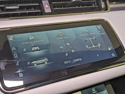 Used 2023 Land Rover Range Rover Evoque R-Dynamic S image 31