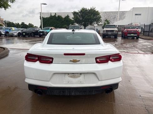 Used 2019 Chevrolet Camaro LT RWD image 6