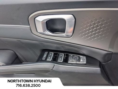 Used 2023 Kia Sorento SX AWD/4WD image 30