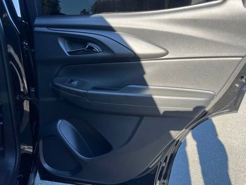 Used 2023 Chevrolet TrailBlazer RS w/ Sun and Liftgate Package AWD/4WD image 28
