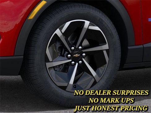 New 2026 Chevrolet Equinox EV LT image 9