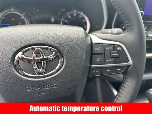 New 2026 Toyota Highlander XLE AWD/4WD image 11