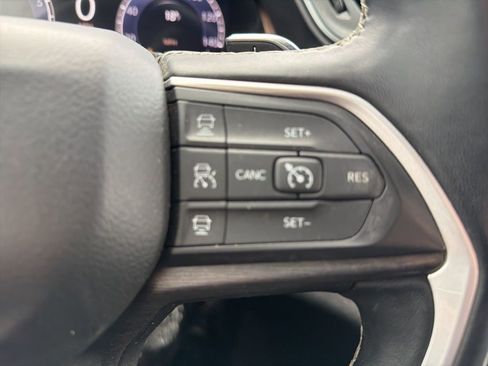 Used 2021 Jeep Grand Cherokee L Limited AWD/4WD image 21