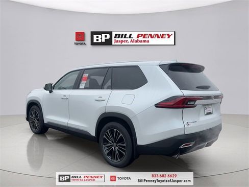 New 2026 Toyota Grand Highlander AWD Hybrid image 3