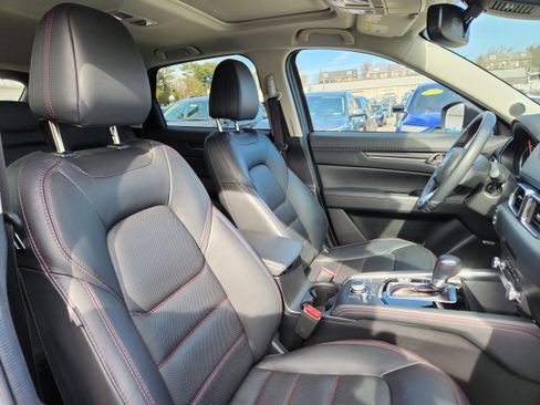 Certified 2023 MAZDA CX-5 Carbon Edition image 17