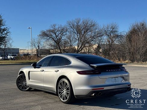 Used 2017 Porsche Panamera 4S image 3