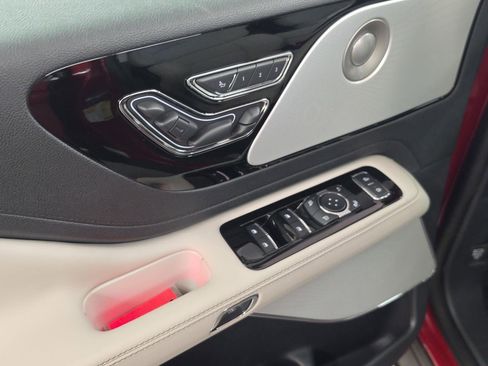 New 2026 Lincoln Aviator Reserve AWD/4WD image 21