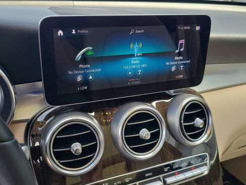 Certified 2022 Mercedes-Benz GLC 300 image 27