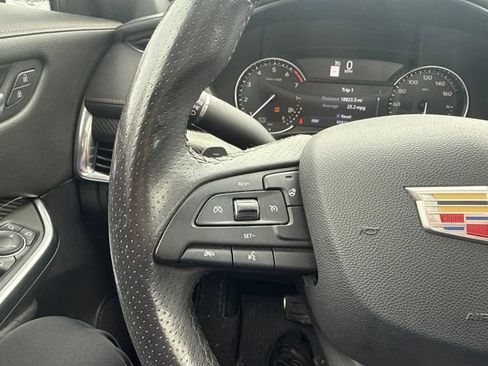 Used 2019 Cadillac XT4 Sport w/ Cold Weather Package AWD/4WD image 19